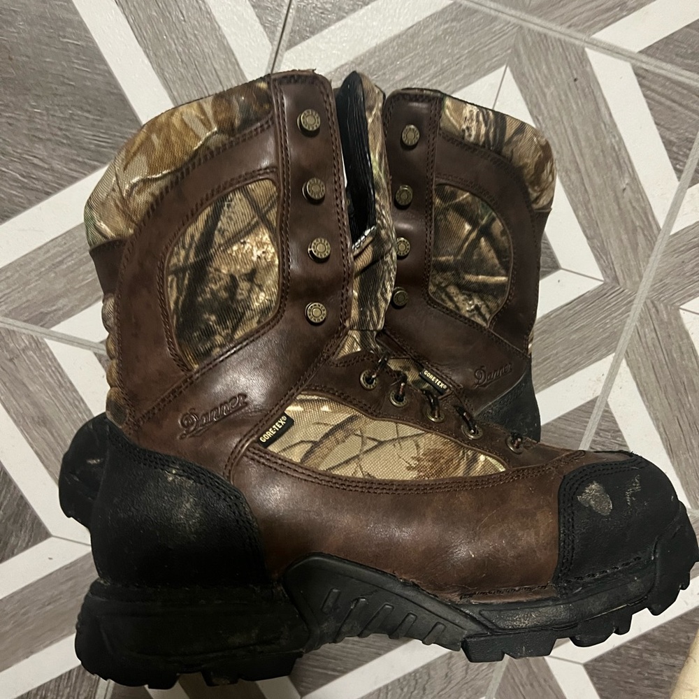 Danner boots camo 1200 gram size 11.5